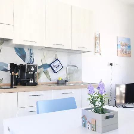 Casa Sara - Nuovo E Luminoso Con Ampia Veranda Apartmán *