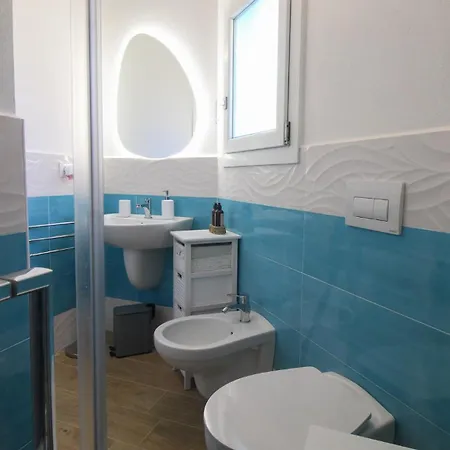 Casa Sara - Nuovo E Luminoso Con Ampia Veranda Apartmán *
